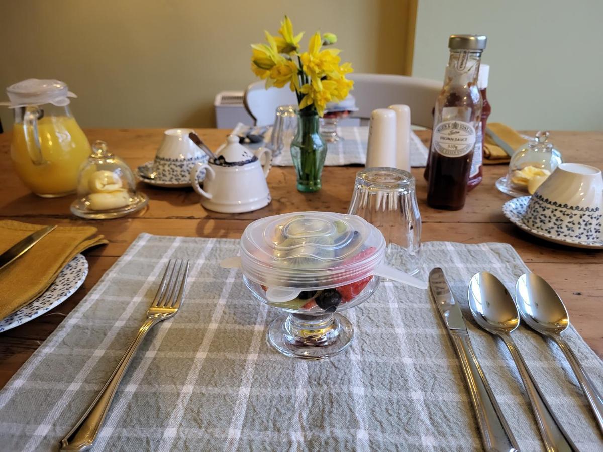 The Green Door Vegan B&B Llanon Экстерьер фото